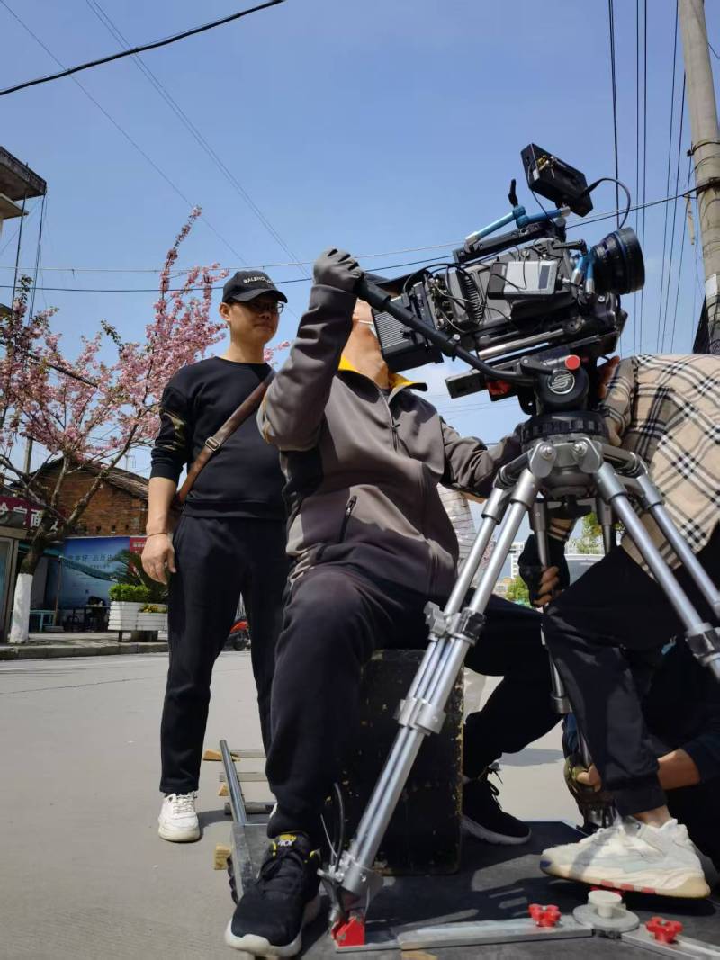 疏勒县广告片拍摄：快消品牌爆款之选，网感内容适配社媒传播！